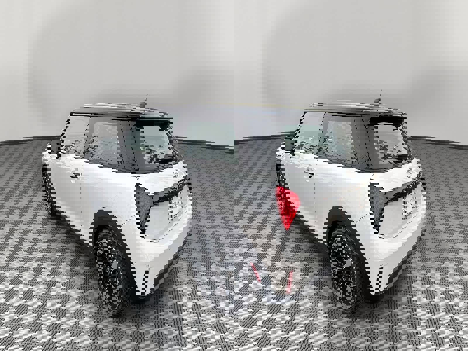 Certified 2025 MINI Cooper 2-Door Hardtop image 5