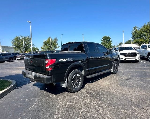 Used 2021 Nissan Titan PRO-4X w/ Pro-4x Convenience Package AWD/4WD image 14