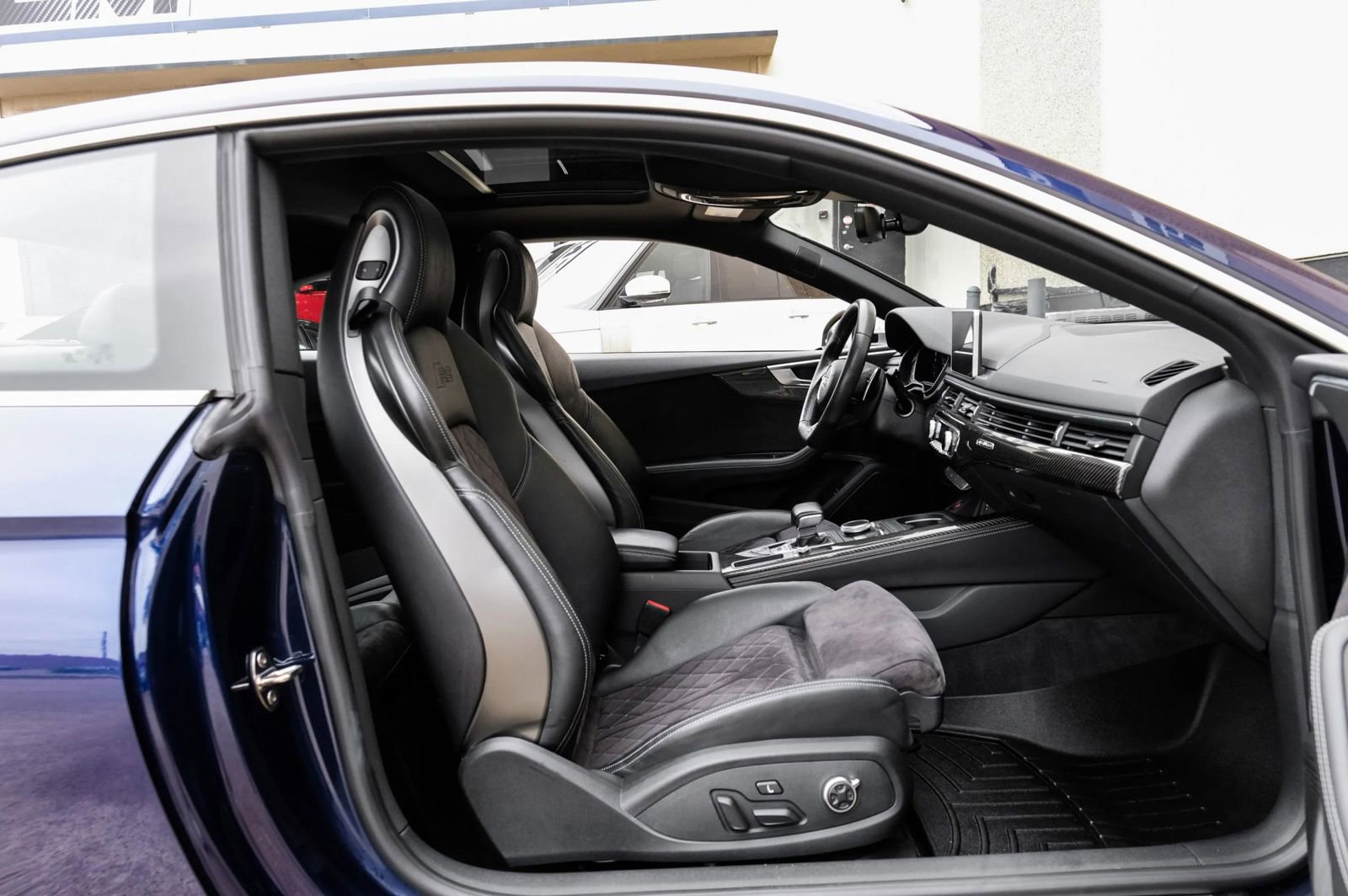 Used 2018 Audi RS 5 AWD/4WD image 45