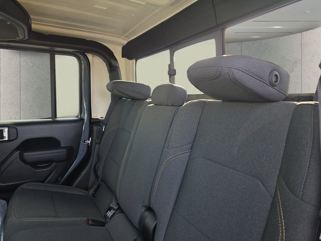 New 2026 Jeep Gladiator Sport image 7