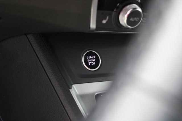 Used 2024 Audi Q3 2.0T Premium image 32