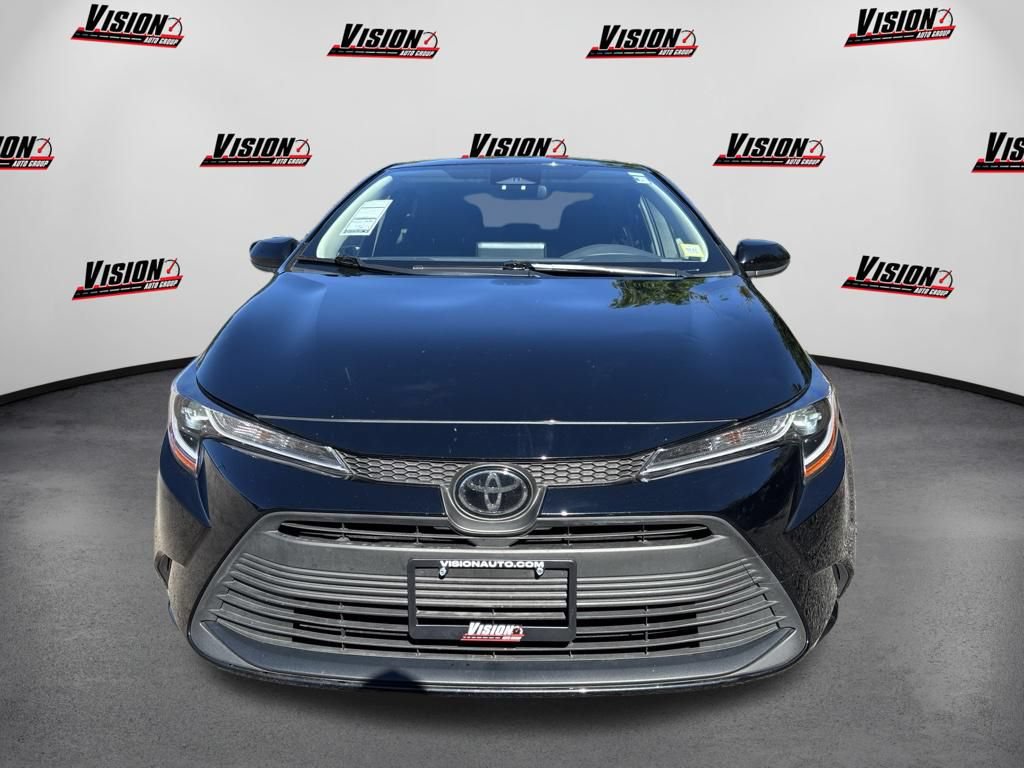 Used 2023 Toyota Corolla LE w/ LE Premium Package FWD image 2