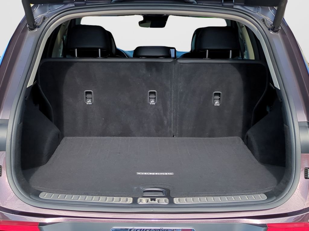 Used 2022 Genesis GV70 2.5T w/ Advanced Package image 12