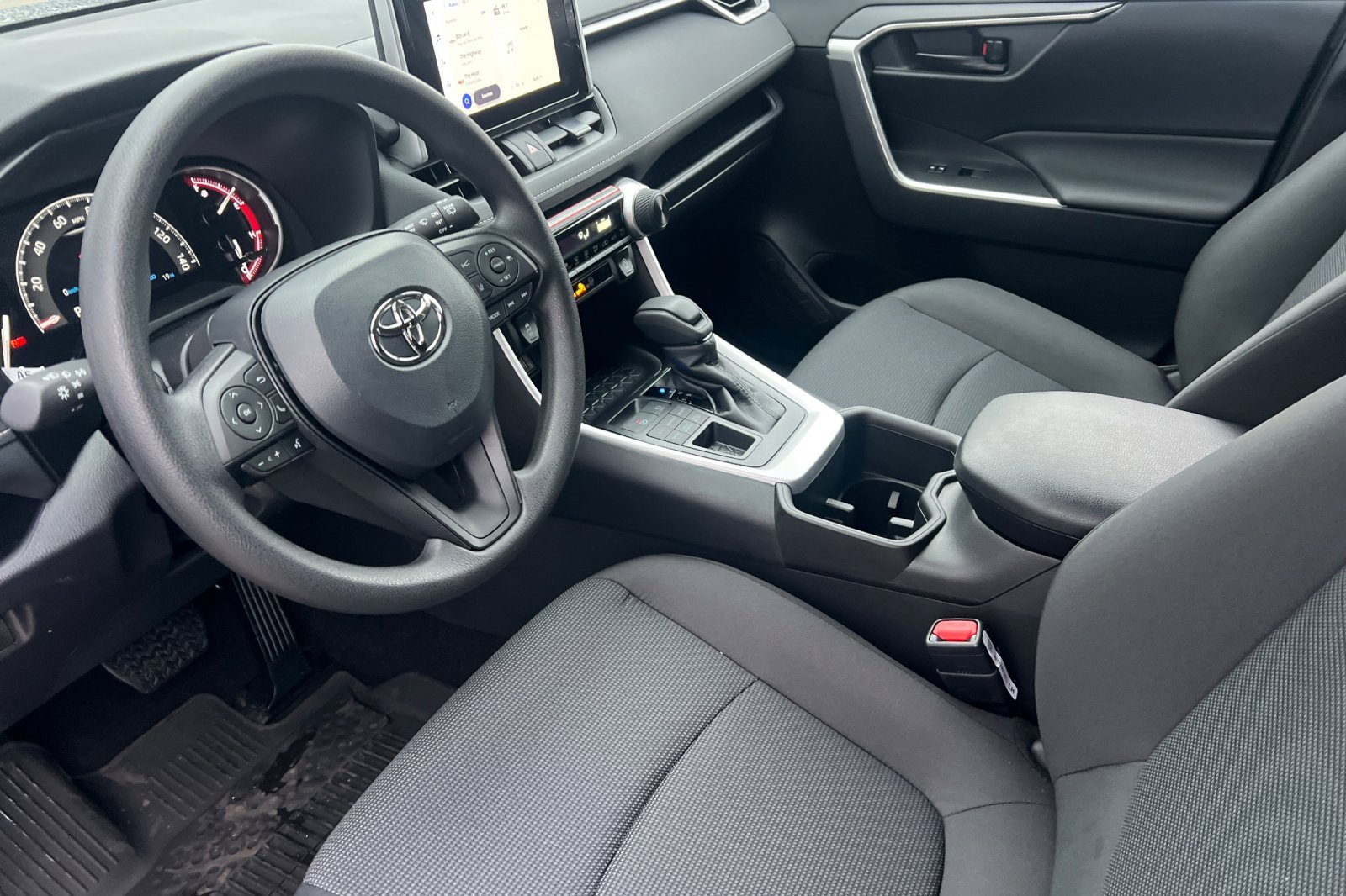 New 2025 Toyota RAV4 LE image 7