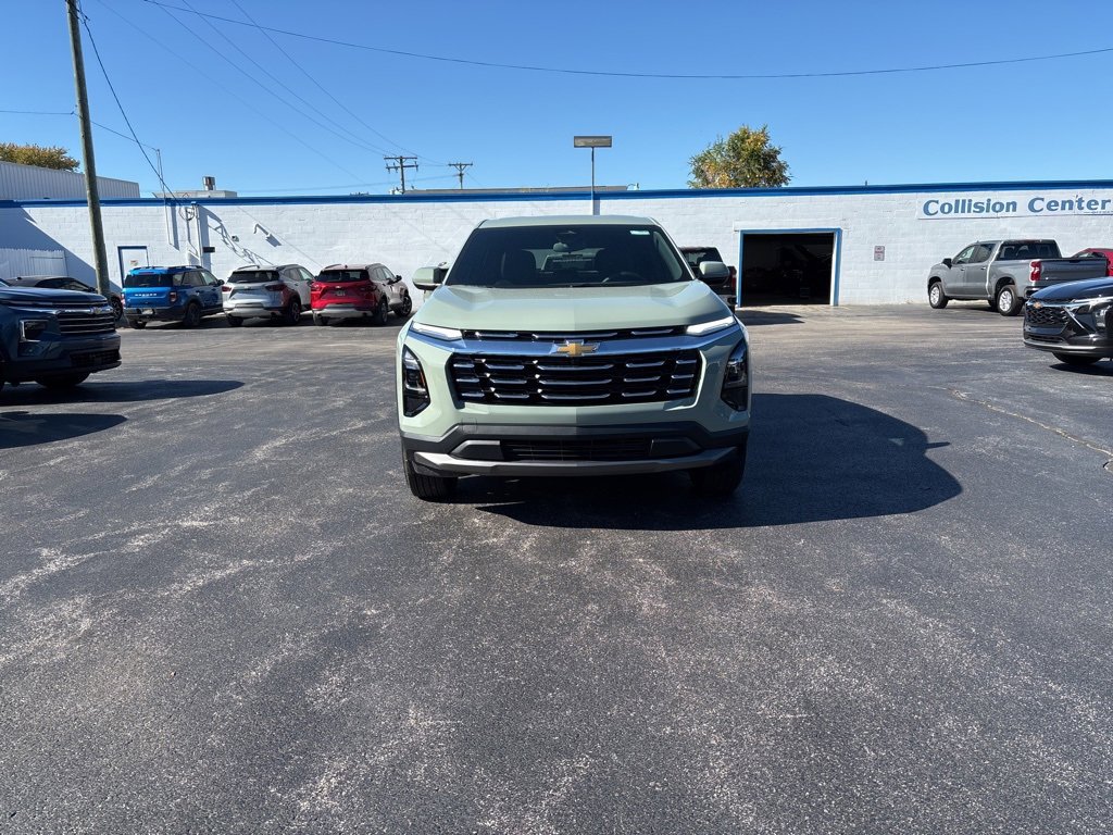 New 2026 Chevrolet Equinox LT w/ Convenience Package II image 2