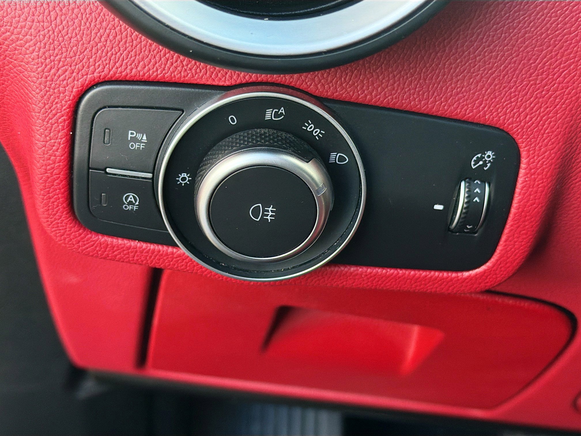 Used 2020 Alfa Romeo Stelvio Base image 35