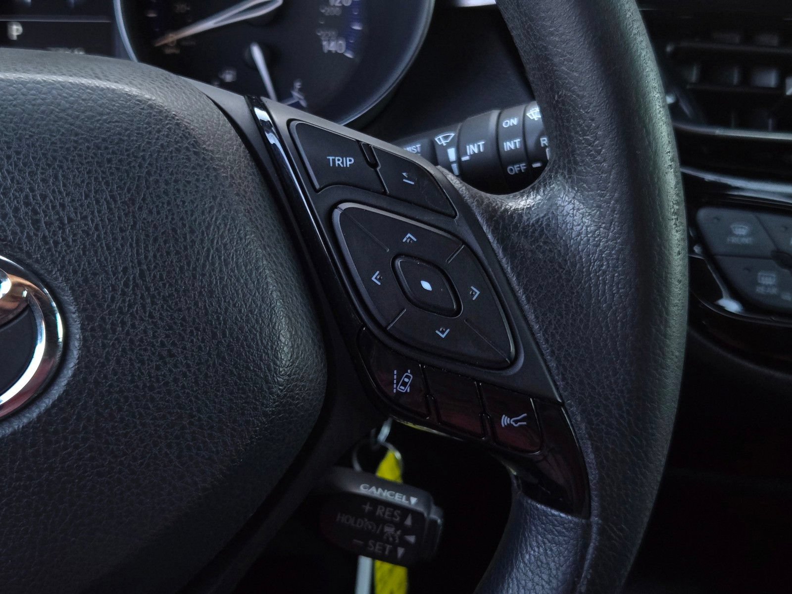 Certified 2020 Toyota C-HR LE FWD image 18