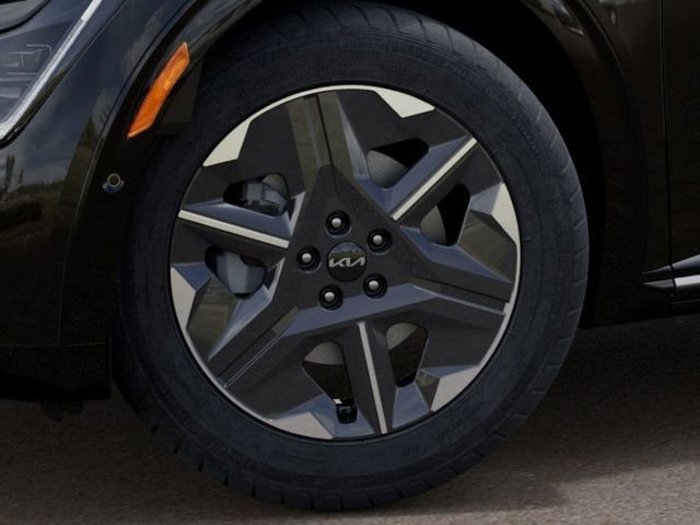 New 2025 Kia EV6 Light w/ Light LR Technology Package image 9