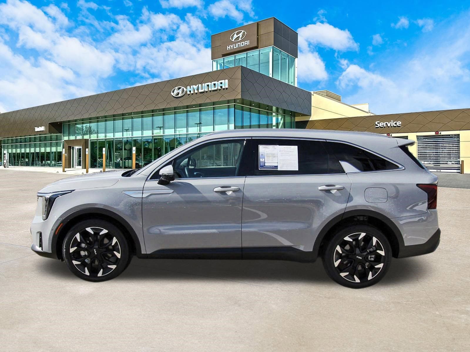 Used 2025 Kia Sorento SX image 9