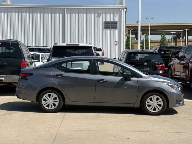 Used 2025 Nissan Versa S FWD image 3