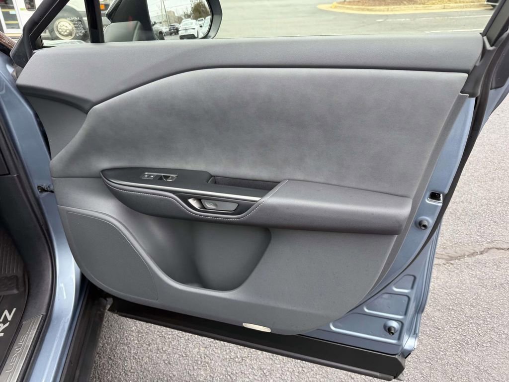 Used 2023 Lexus RZ 450e Premium w/ Accessory Package (2T) image 15
