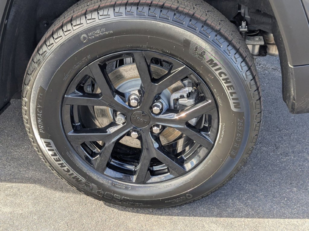 New 2026 Jeep Grand Cherokee Altitude AWD/4WD image 9