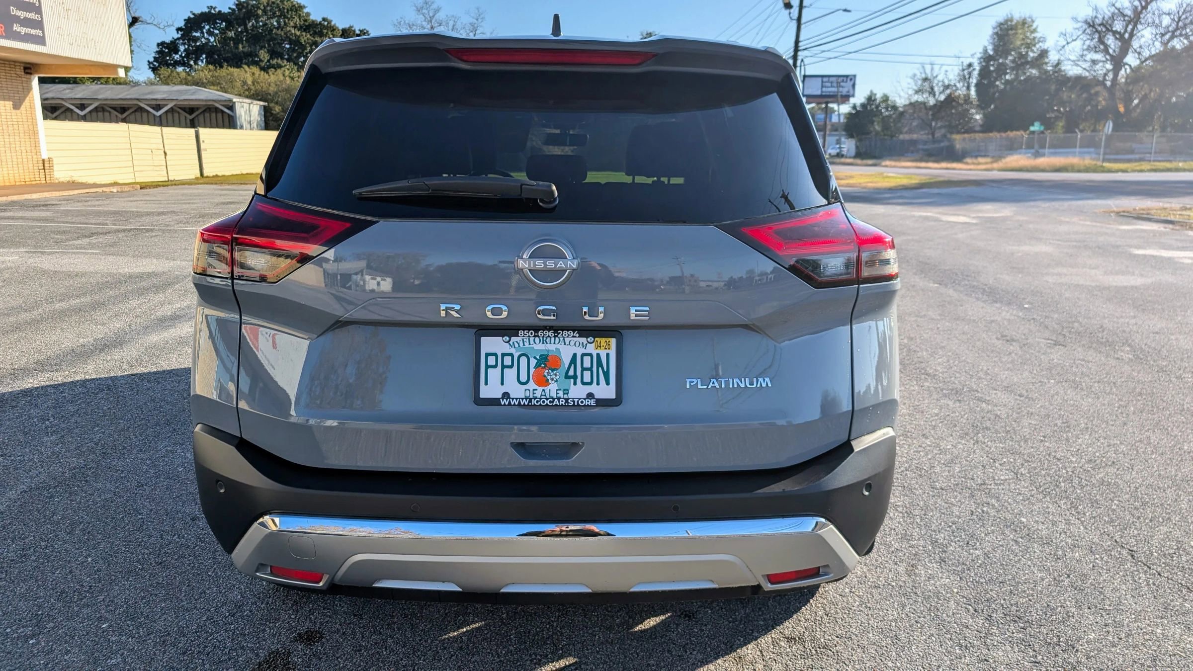 Used 2022 Nissan Rogue Platinum w/ Head-Up Display Package image 7