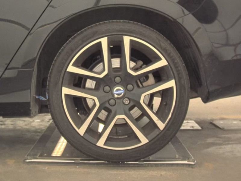 Used 2018 Volvo S60 T5 Dynamic w/ Vision Package AWD/4WD image 13