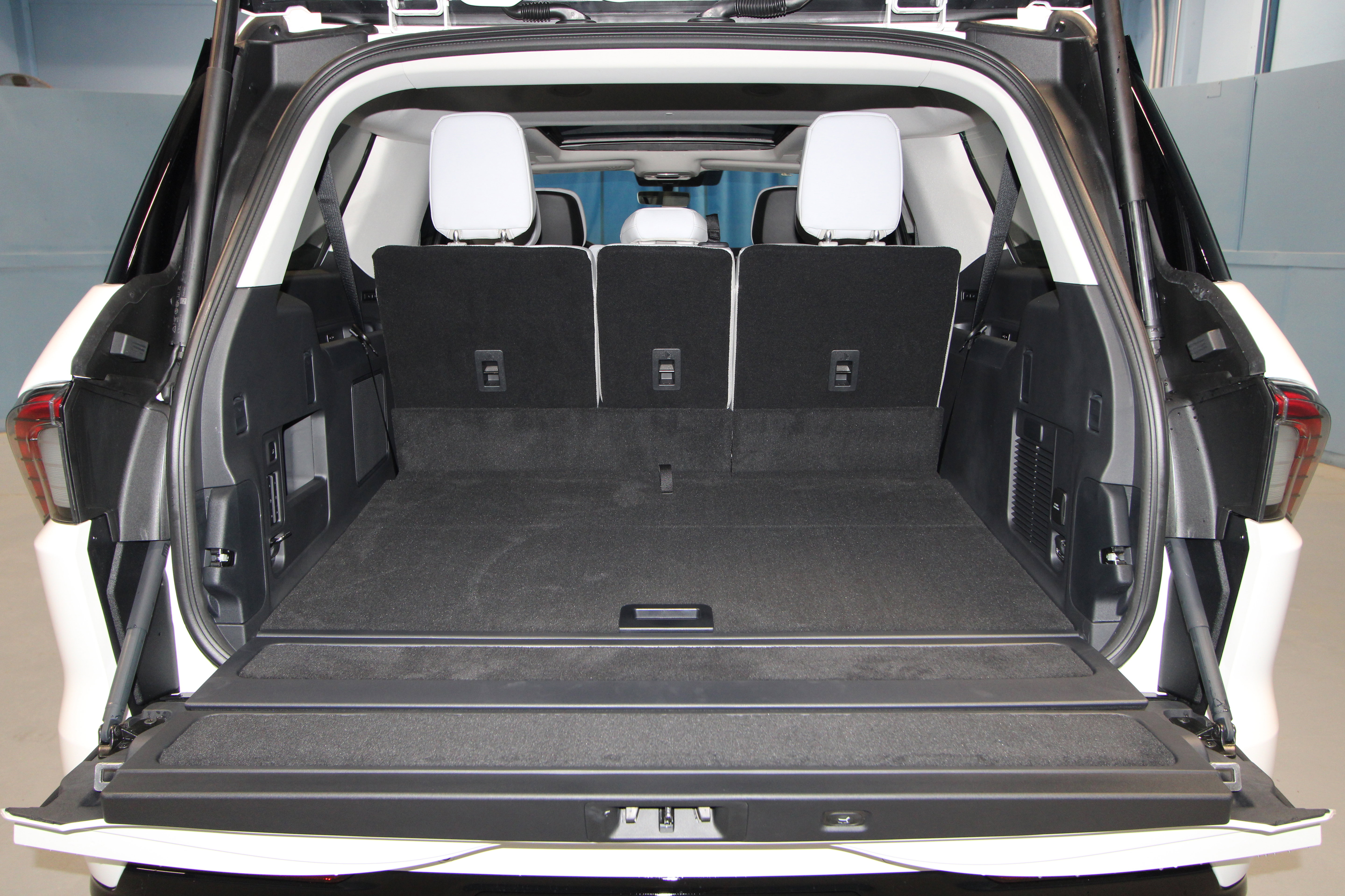 New 2026 Lincoln Navigator L Reserve AWD/4WD image 42