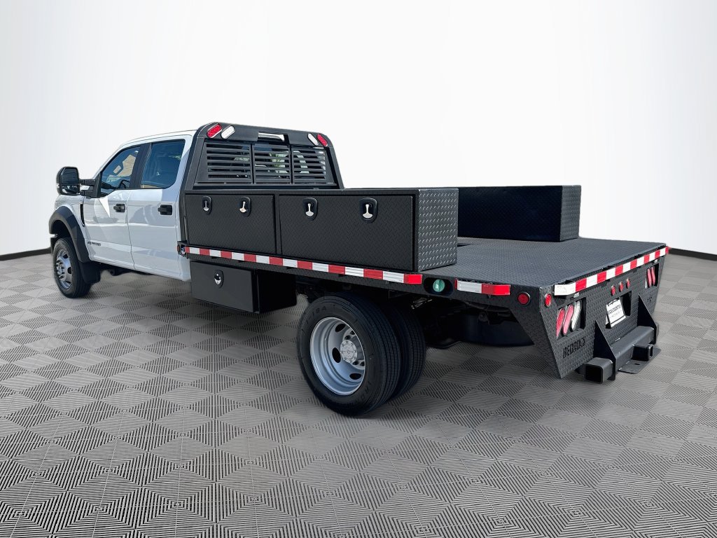 Used 2022 Ford F550 4x4 Crew Cab Super Duty w/ Power Equipment Group image 5
