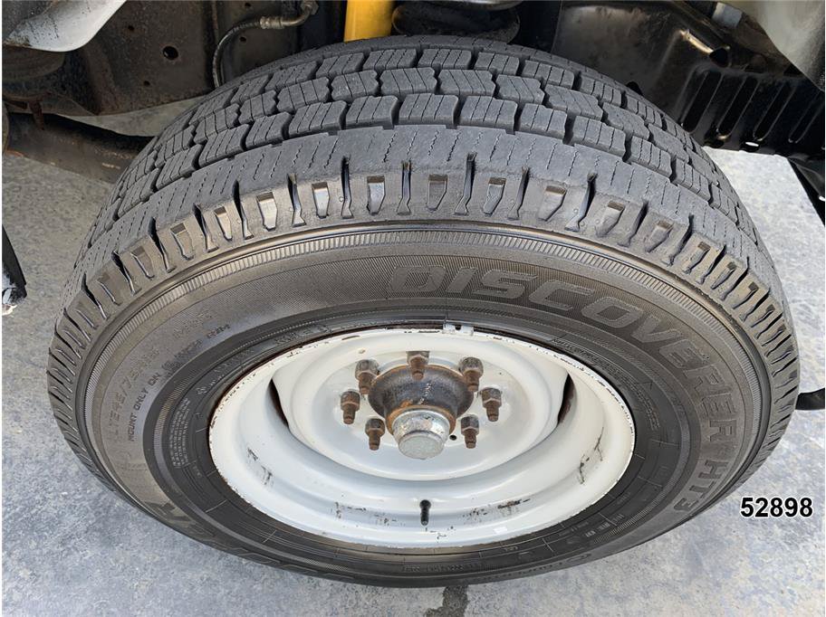 Used 2014 Ford E-350 and Econoline 350 Super Duty RWD image 25