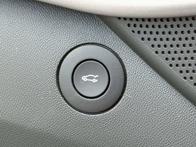 Used 2024 Chevrolet Camaro LT w/ RS Package RWD image 31