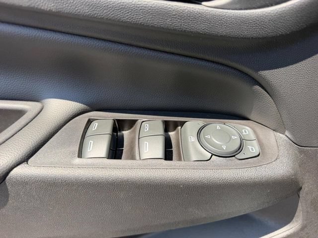 Used 2019 Chevrolet Equinox LT FWD image 19