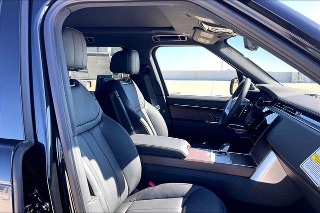 New 2026 Land Rover Range Rover Long Wheelbase SE image 12