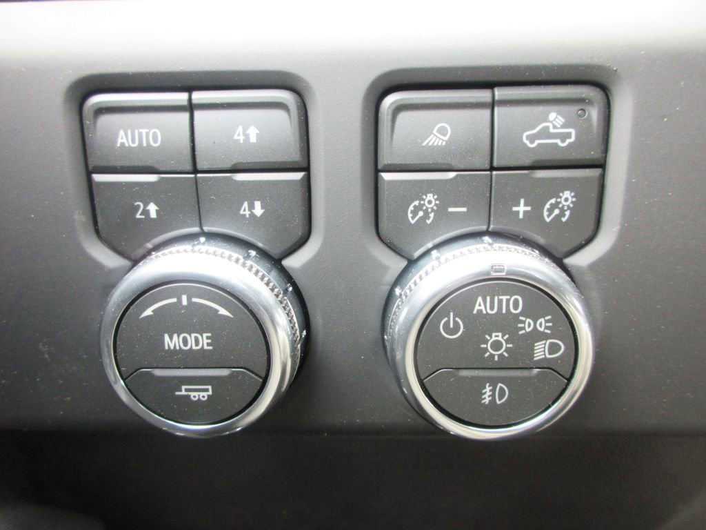 New 2026 GMC Sierra 1500 AT4 w/ AT4 Premium Package image 18