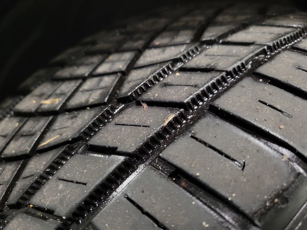 Used 2018 MAZDA MAZDA3 Grand Touring w/ Premium Equipment Package image 12