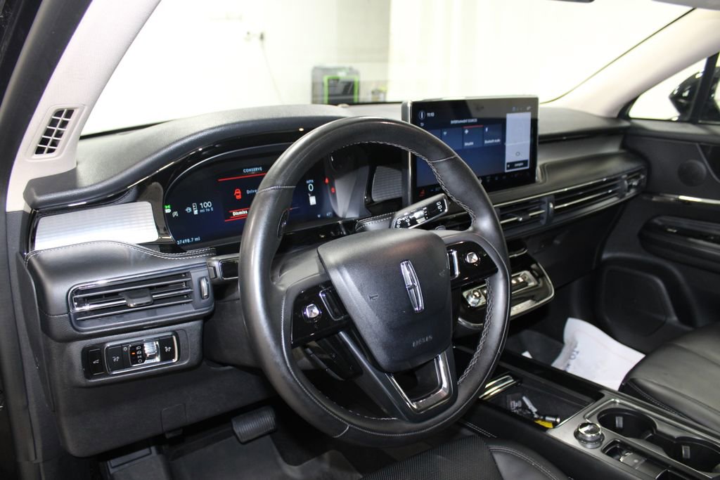 Used 2024 Lincoln Corsair AWD w/ Equipment Group 101A image 18