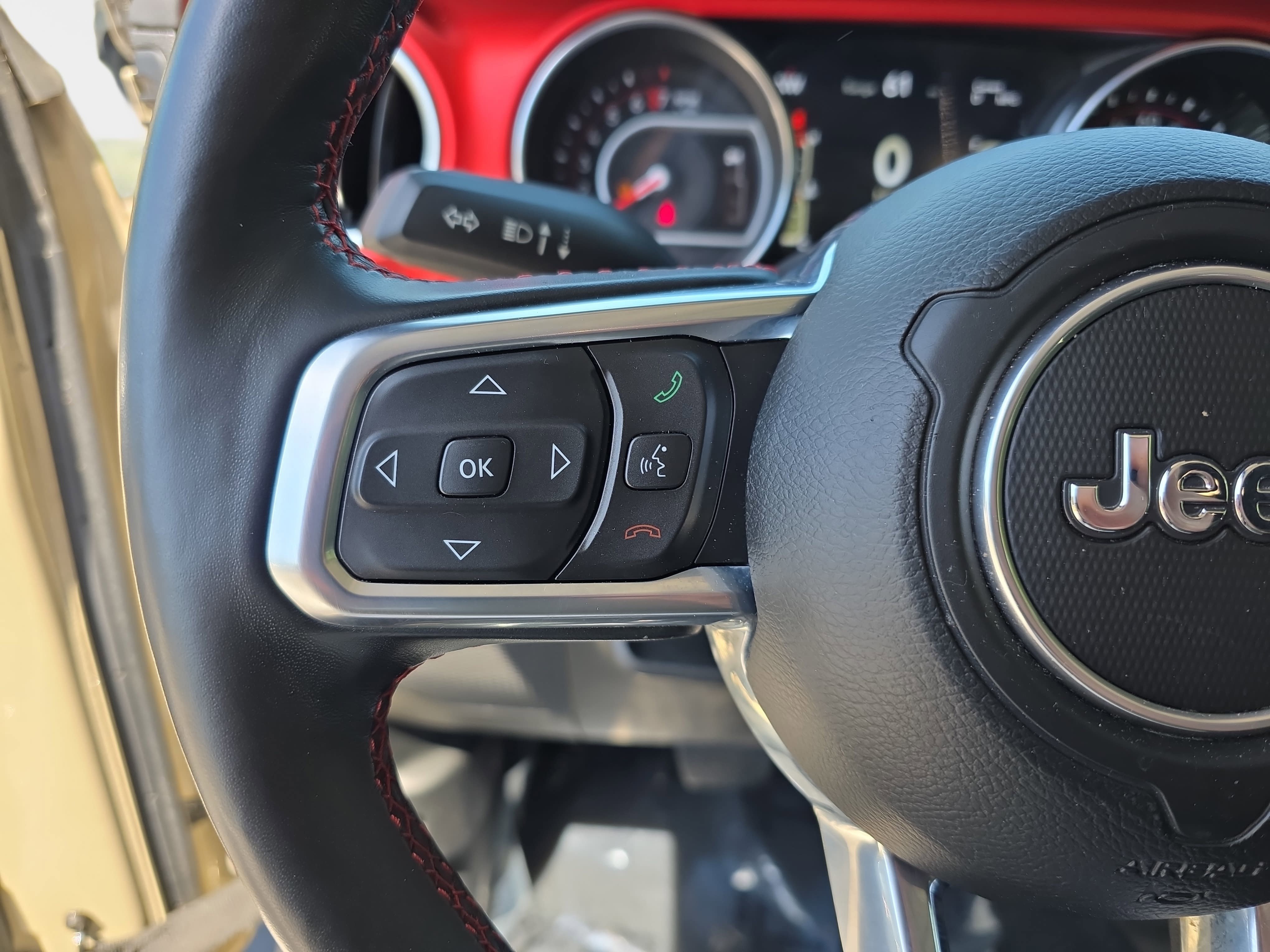 Used 2020 Jeep Gladiator Rubicon AWD/4WD image 13
