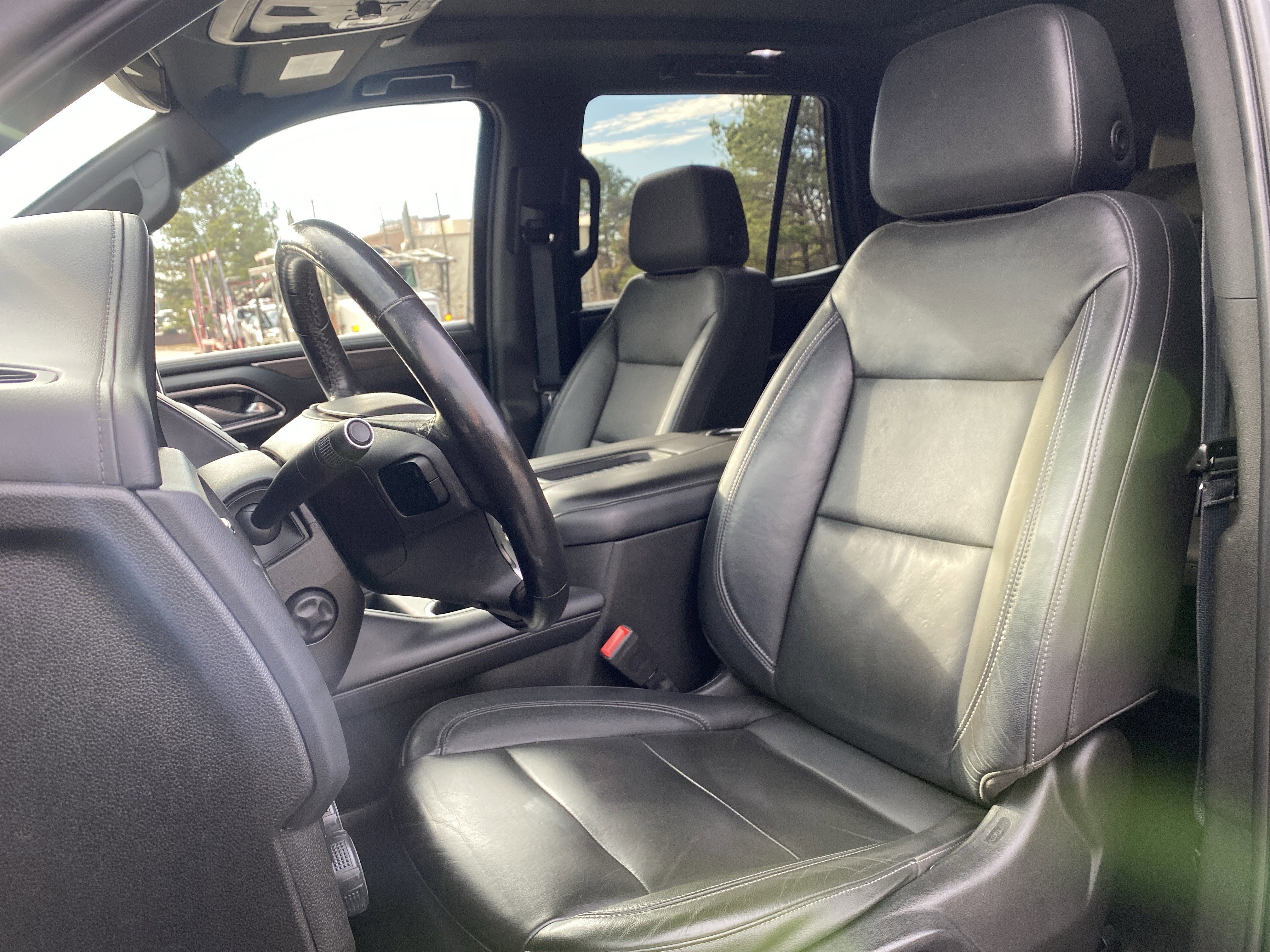 Used 2021 Chevrolet Tahoe Z71 w/ Z71 Signature Package image 7