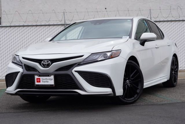 Used 2024 Toyota Camry XSE image 3
