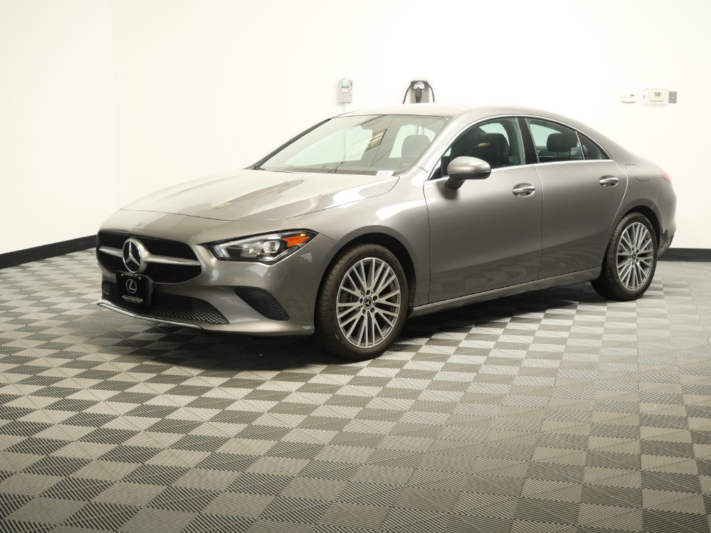 Used 2023 Mercedes-Benz CLA 250 4MATIC image 3