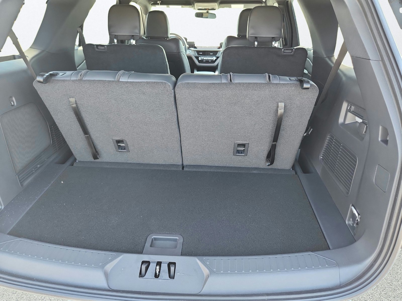 New 2026 Ford Explorer ST-Line AWD/4WD image 27