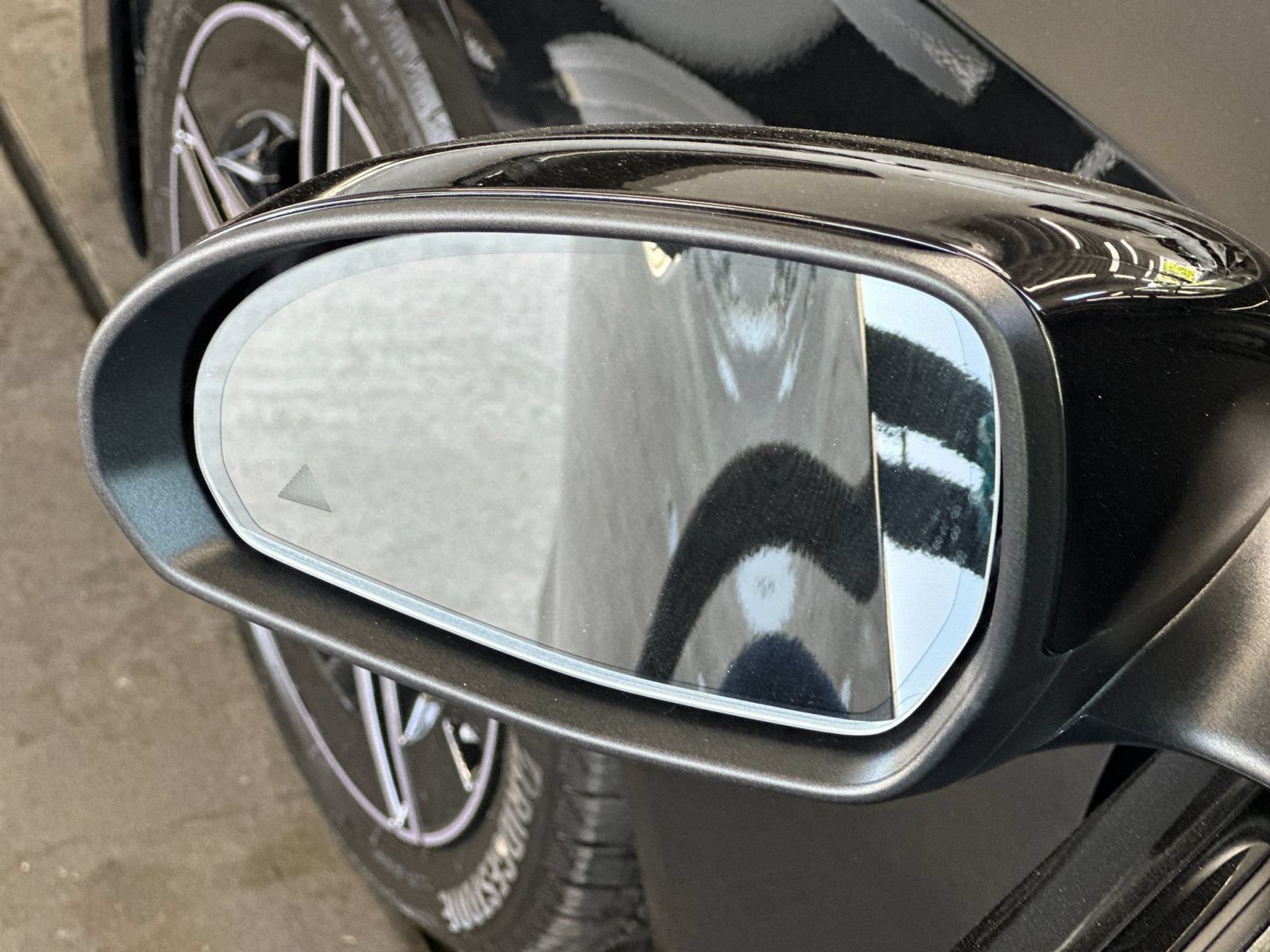 Used 2025 Mercedes-Benz C 300 4MATIC Sedan image 9