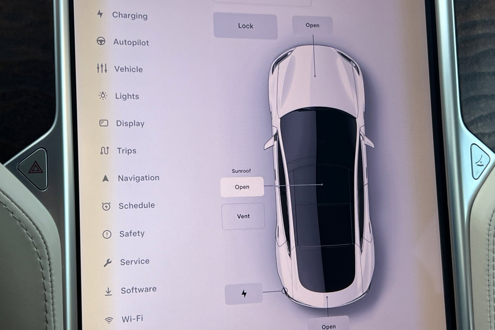Used 2018 Tesla Model S 100D image 27