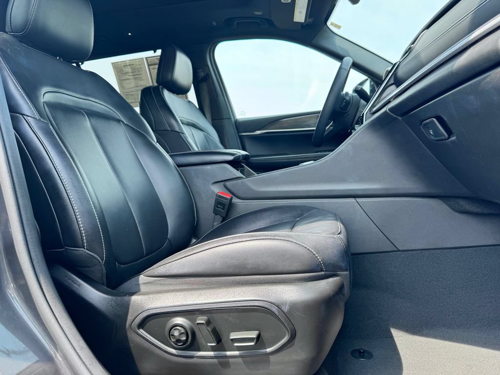 Used 2024 Jeep Grand Cherokee L Limited w/ Luxury Tech Group II AWD/4WD image 10