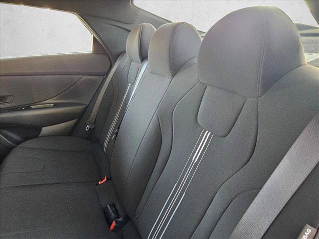 Used 2025 Hyundai Elantra Sport FWD image 15