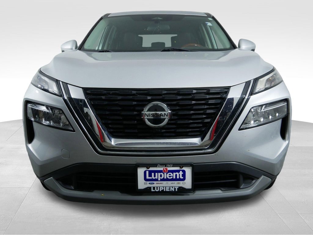 Used 2021 Nissan Rogue SV FWD image 3