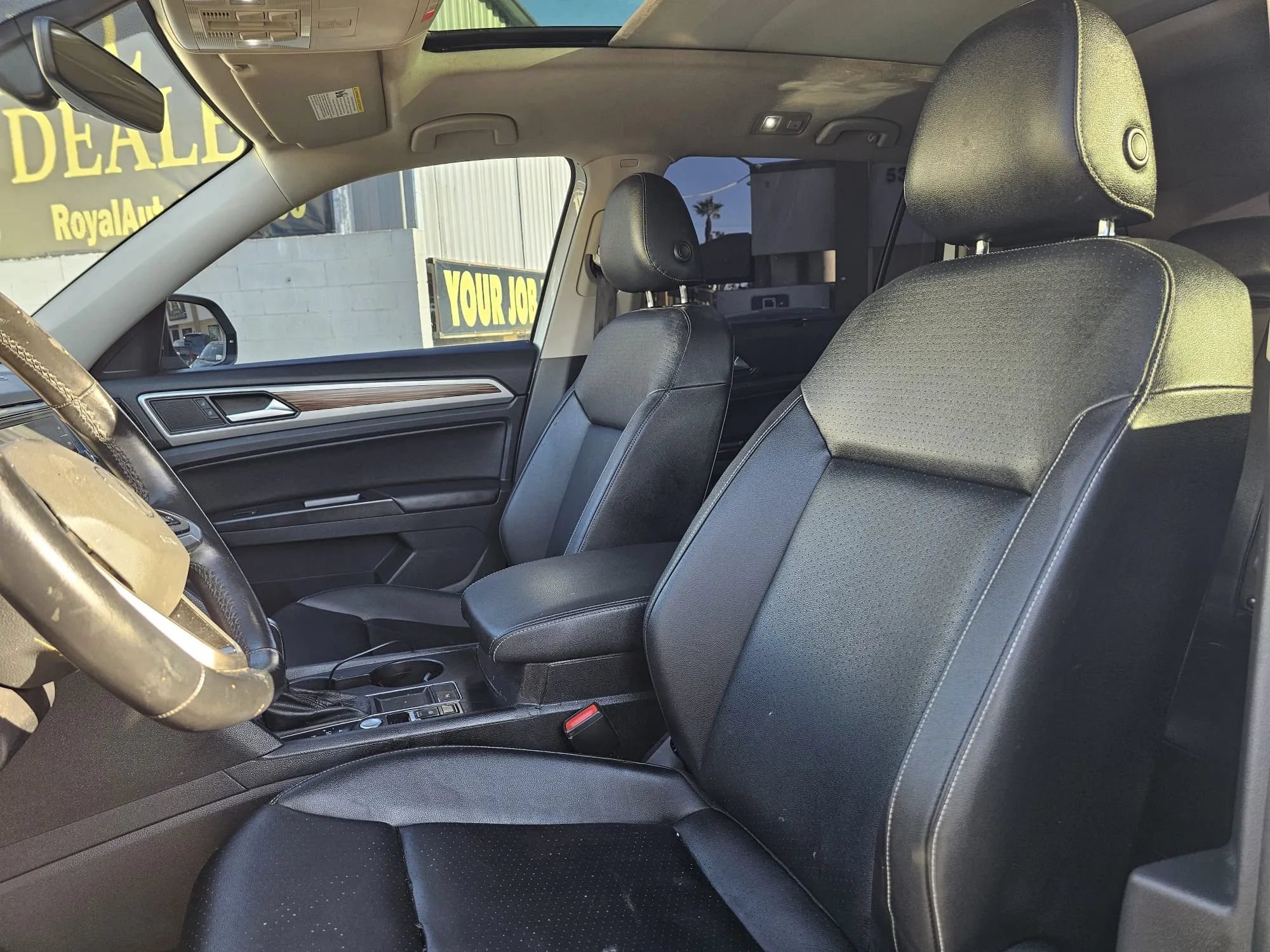 Used 2021 Volkswagen Atlas SE w/ Panoramic Sunroof Package FWD image 8