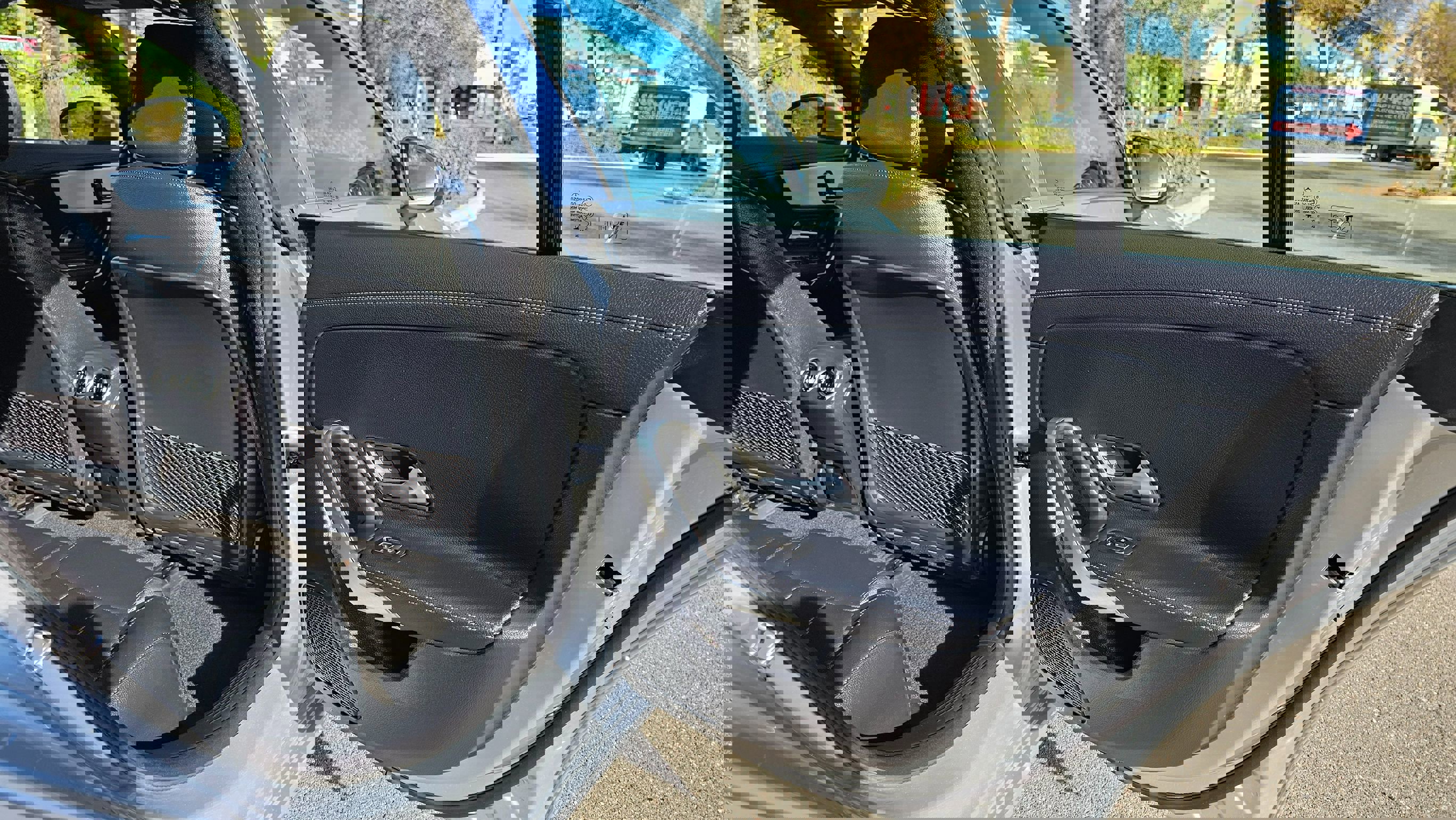 Used 2025 Mercedes-Benz CLA 250 4MATIC image 25