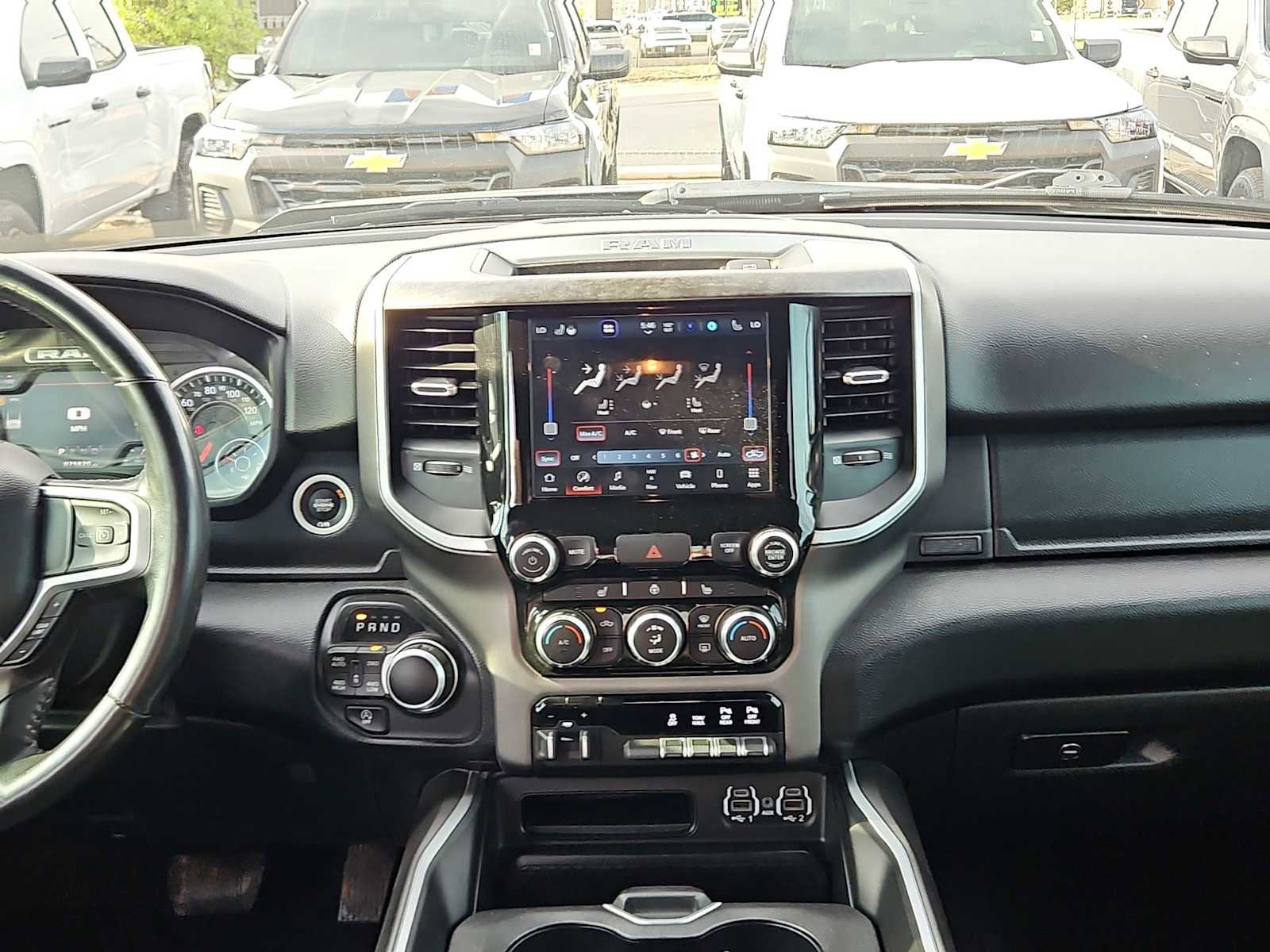 Used 2022 RAM 1500 Big Horn AWD/4WD image 14