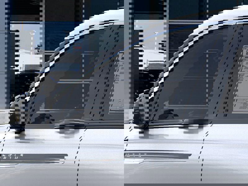 New 2026 Lincoln Nautilus Premier image 20