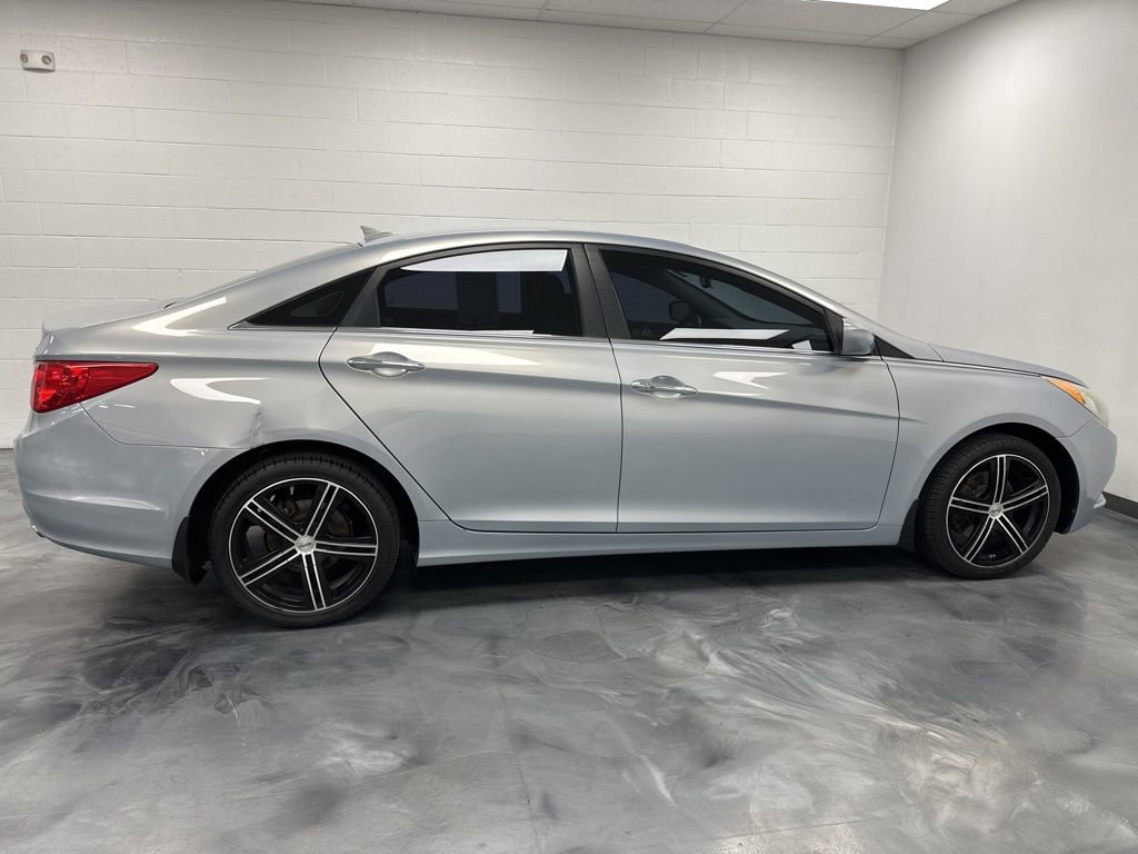 Used 2013 Hyundai Sonata SE image 5