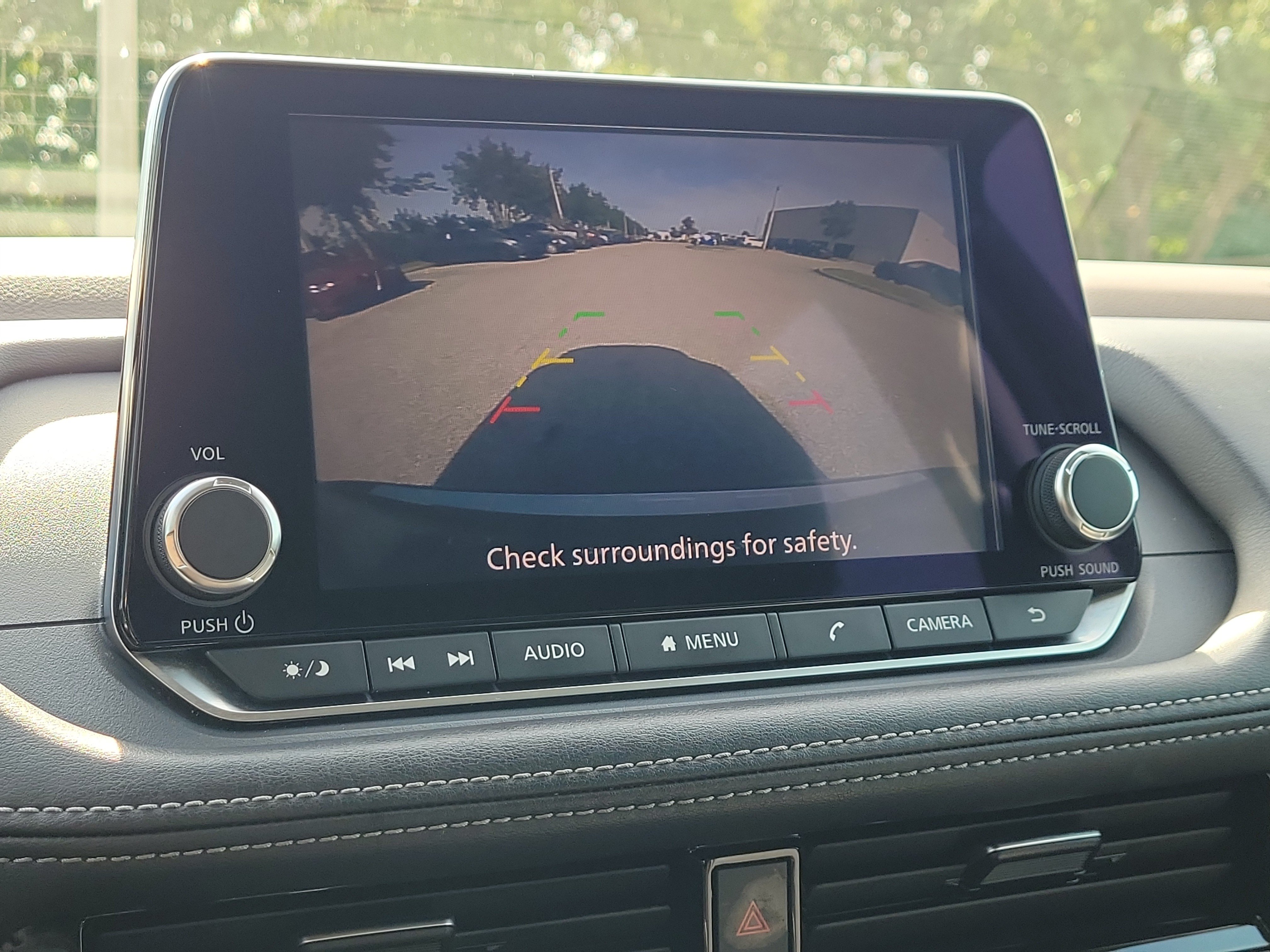 Certified 2022 Nissan Rogue SV FWD image 28