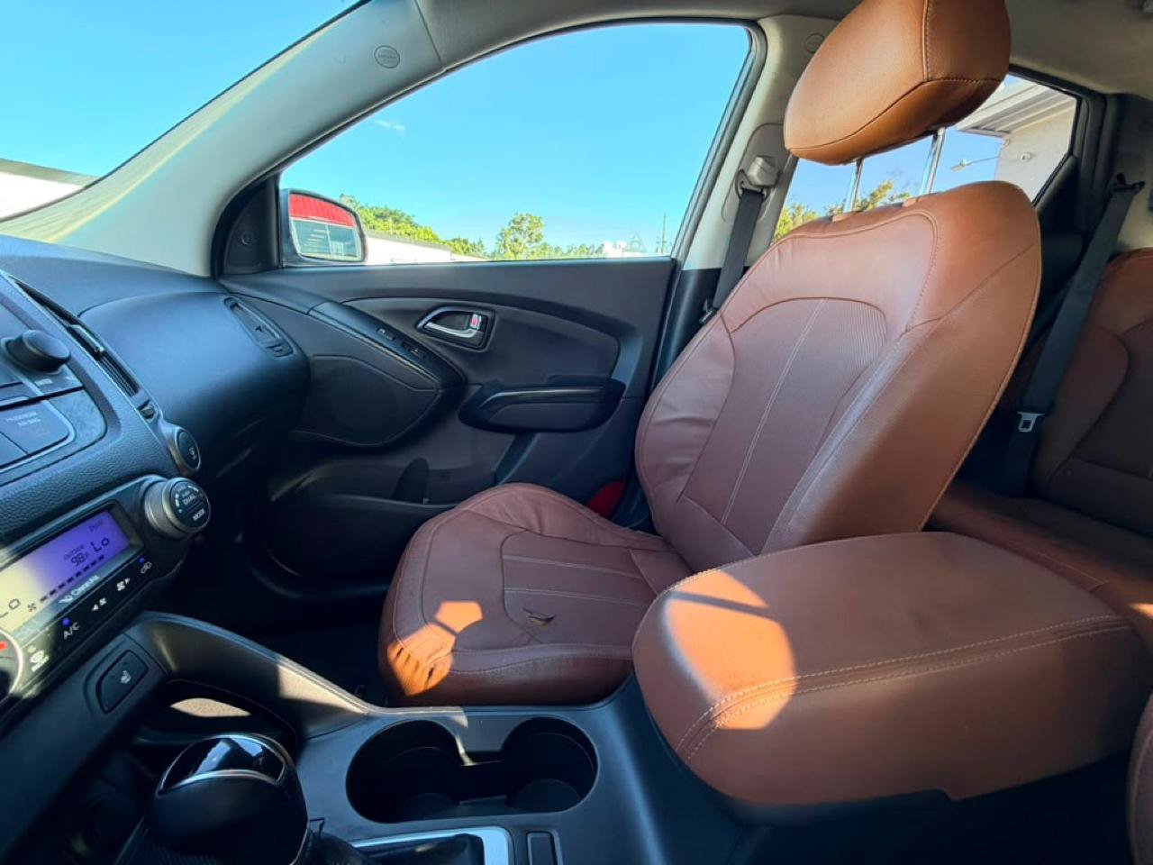 Used 2015 Hyundai Tucson Limited FWD image 29