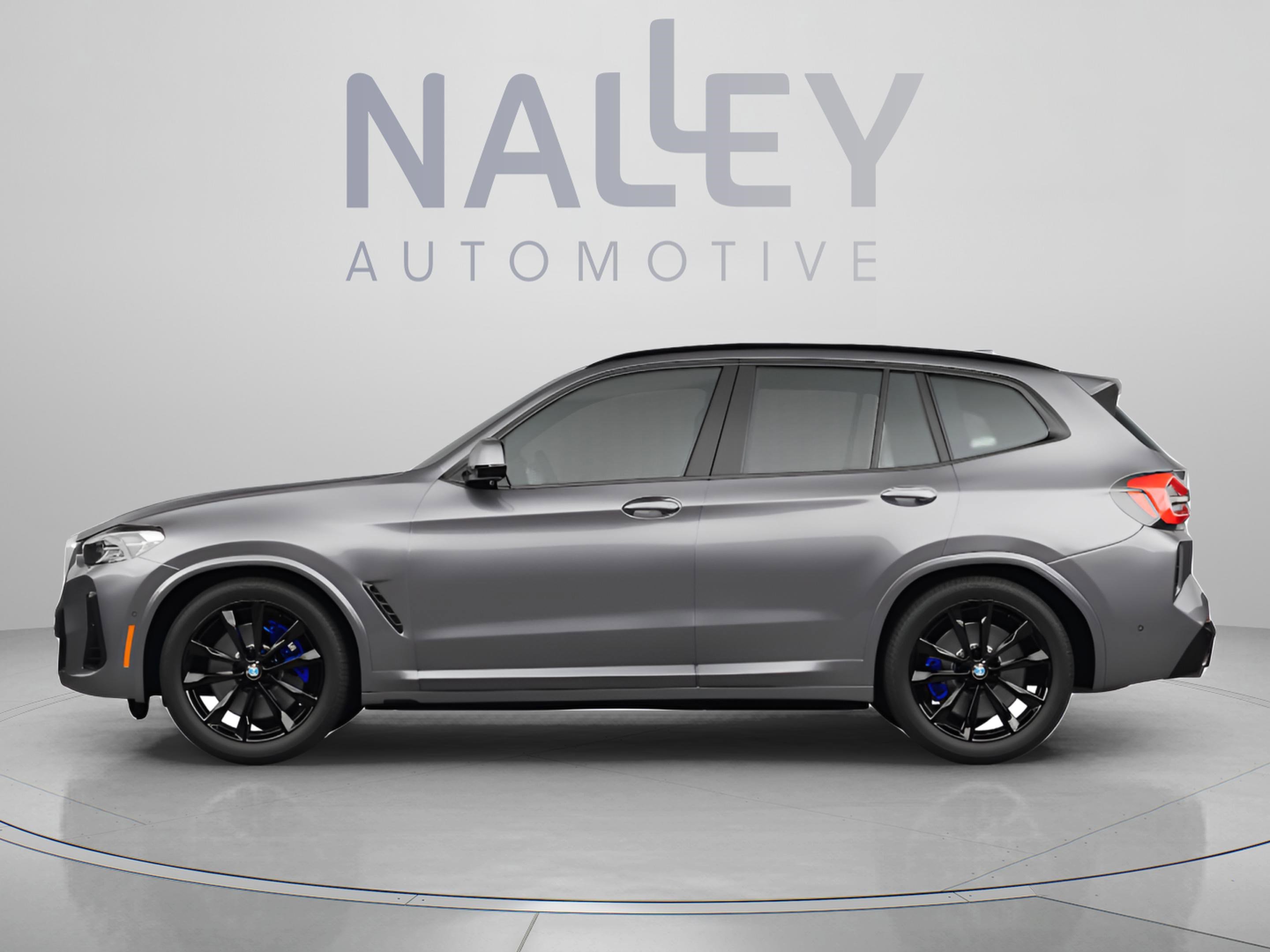 Used 2024 BMW X3 sDrive30i w/ Premium Package RWD image 3