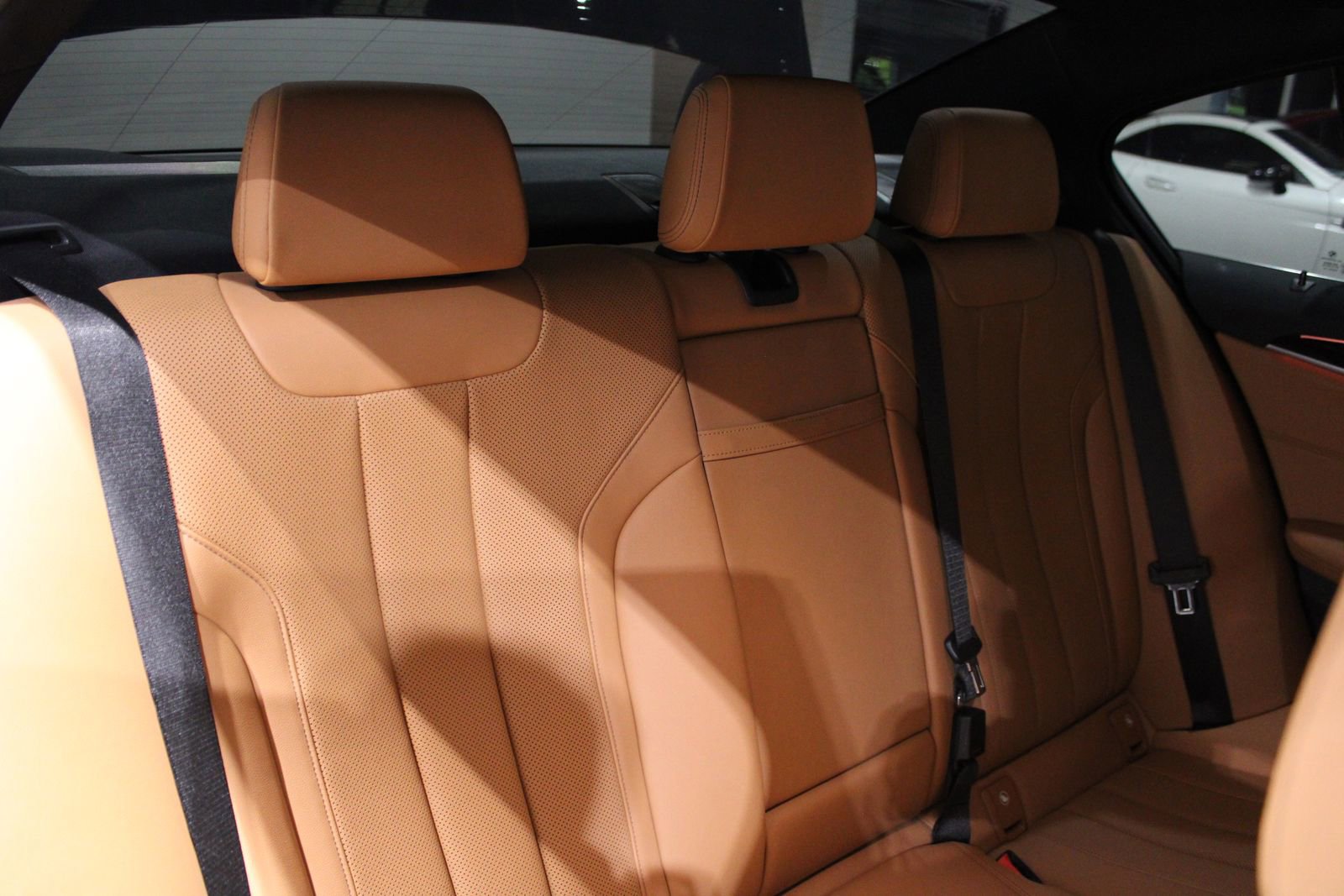 Used 2021 BMW 530i w/ Premium Package RWD image 34