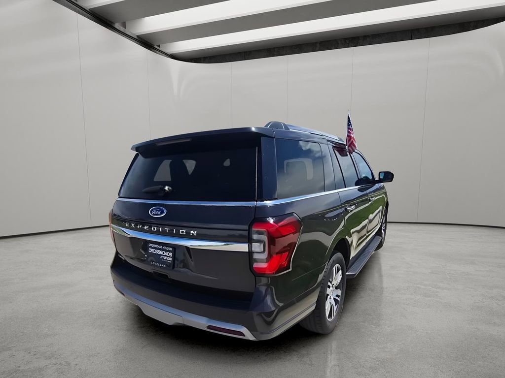 Used 2024 Ford Expedition Limited AWD/4WD image 5