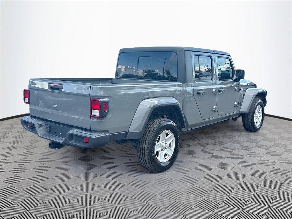 Used 2022 Jeep Gladiator Sport image 6