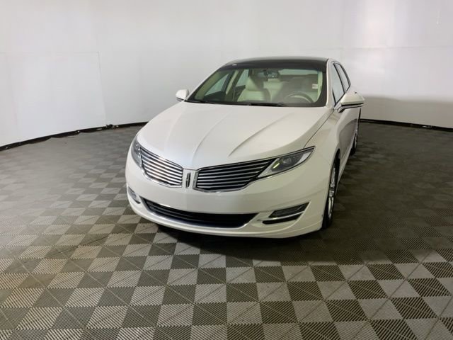 Used 2015 Lincoln MKZ AWD w/ Equipment Group 102A Reserve image 4