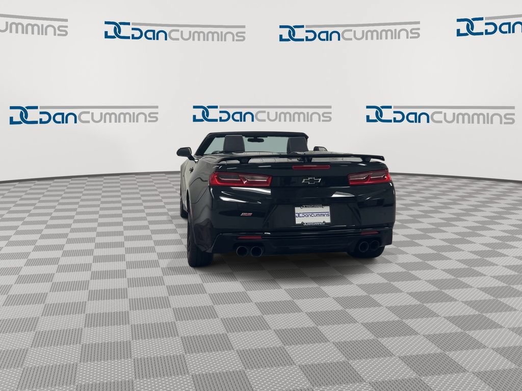 Used 2017 Chevrolet Camaro SS RWD image 7